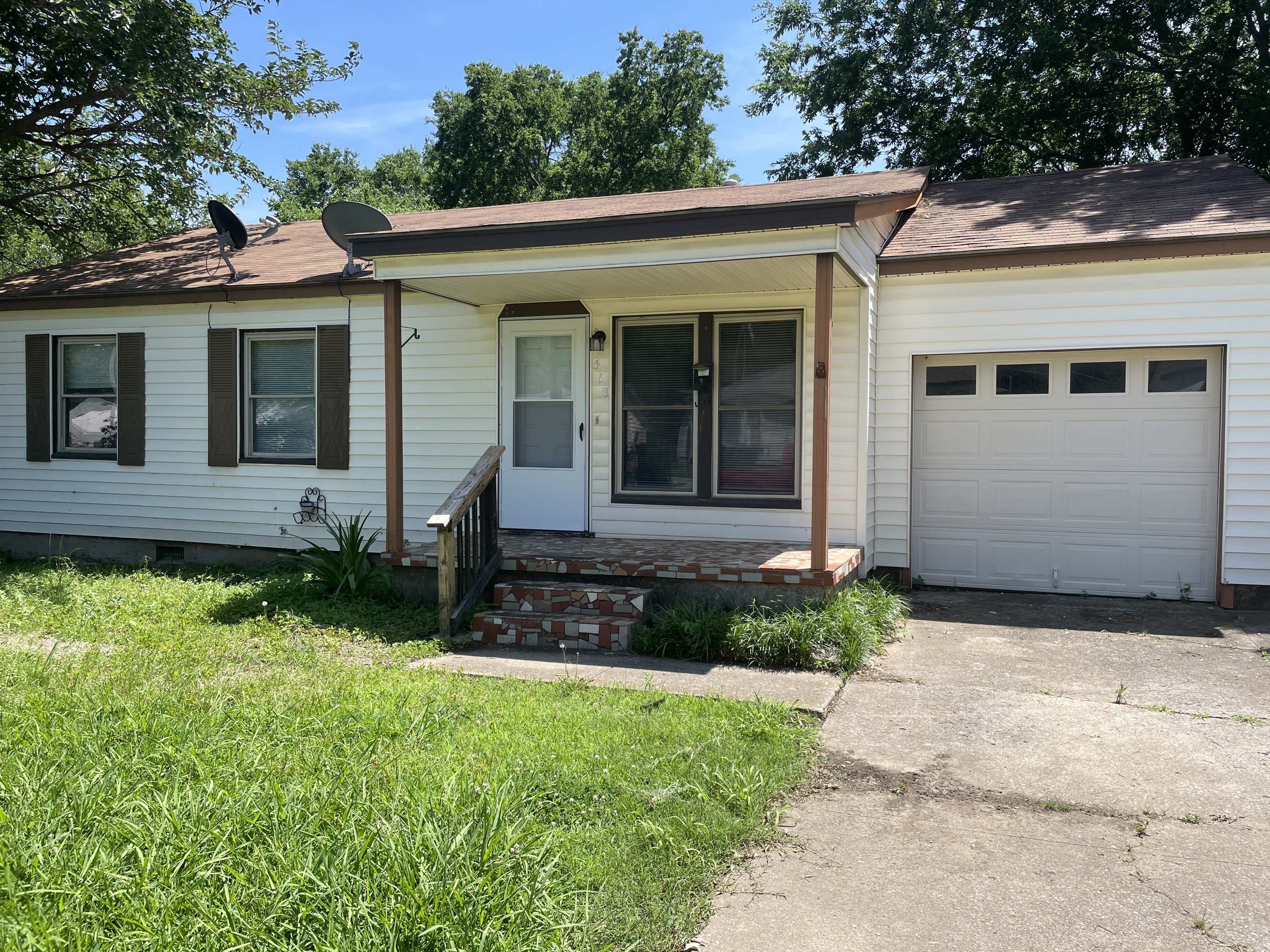 518 Oak Street Northwest