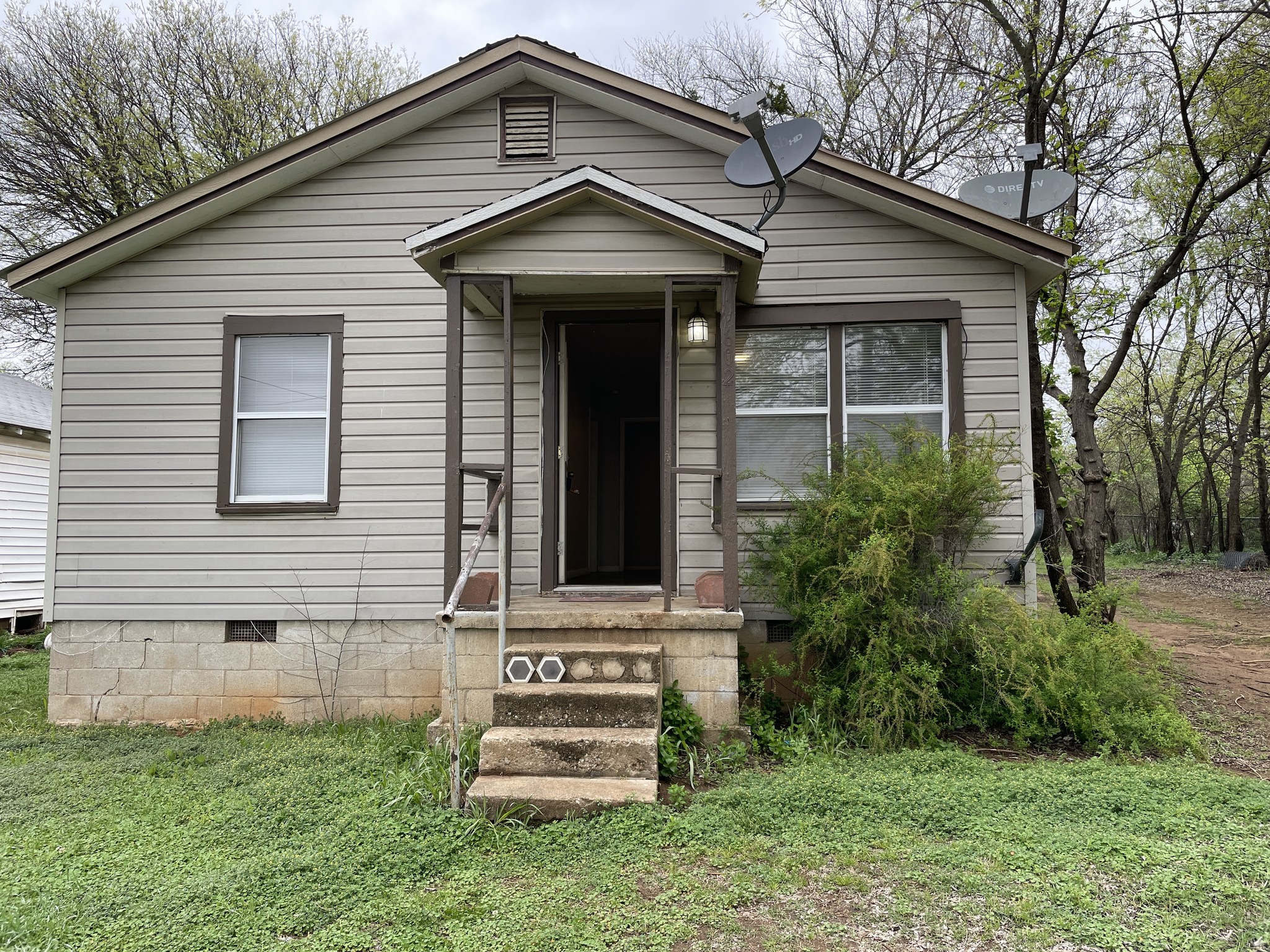 602 West Oklahoma Avenue